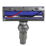 ⁦מברשת חובטת מקורית dyson v6 total clean⁩ – תמונה ⁦3⁩